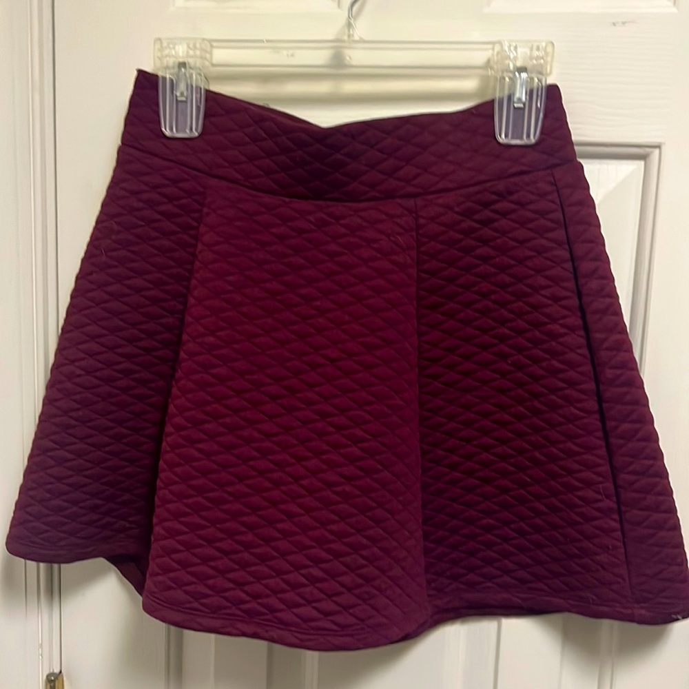Wine pleated mini skirt